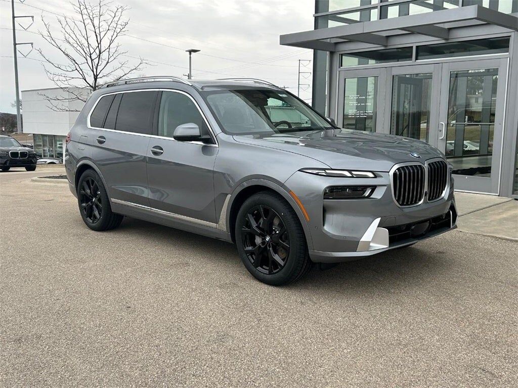 2025 BMW X7