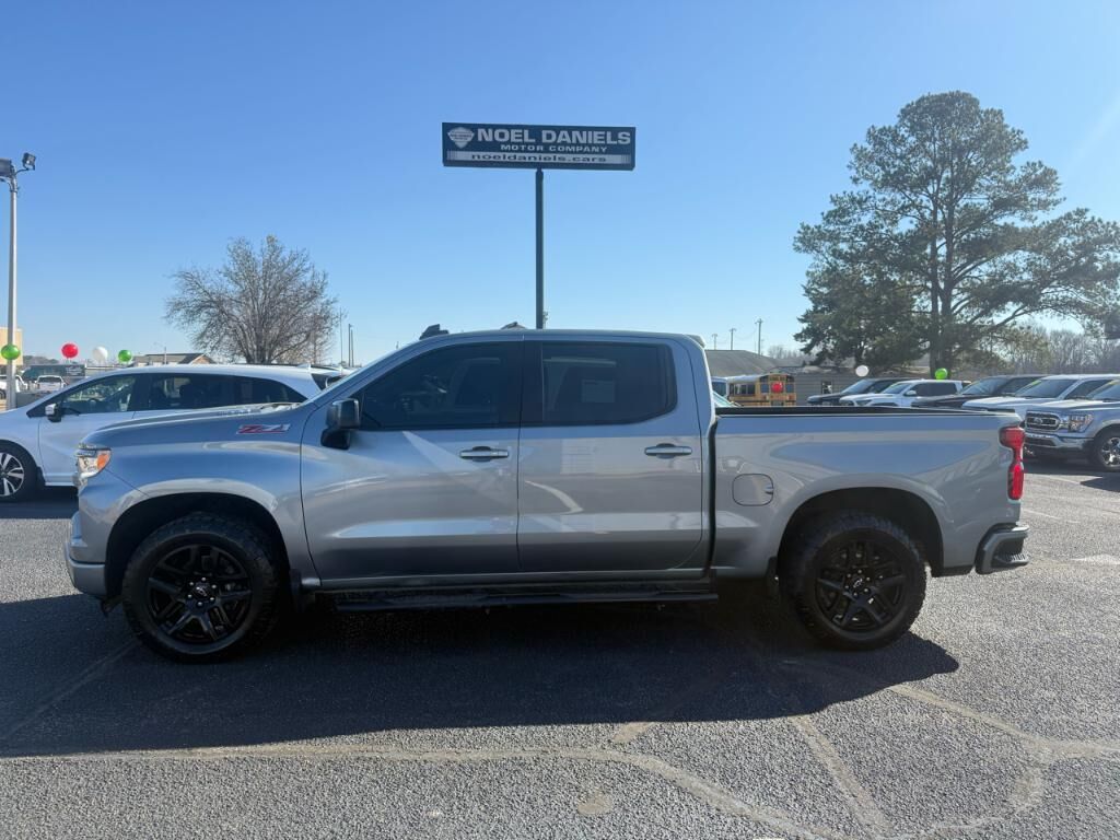 2023 CHEVROLET Silverado