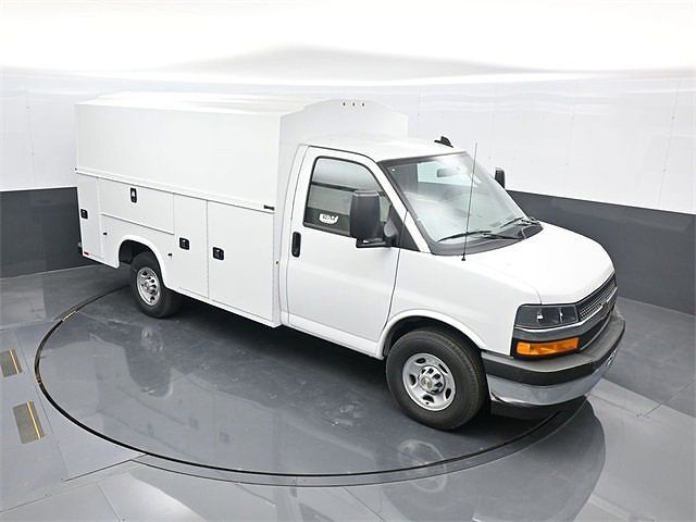 2025 CHEVROLET Express