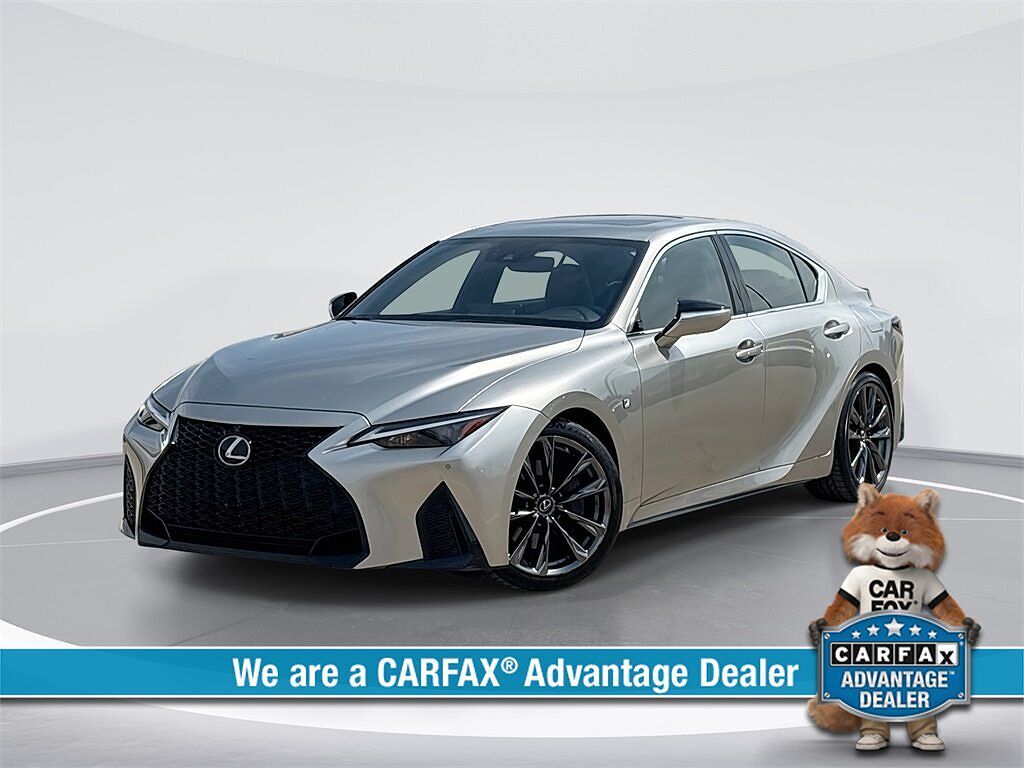2022 LEXUS IS