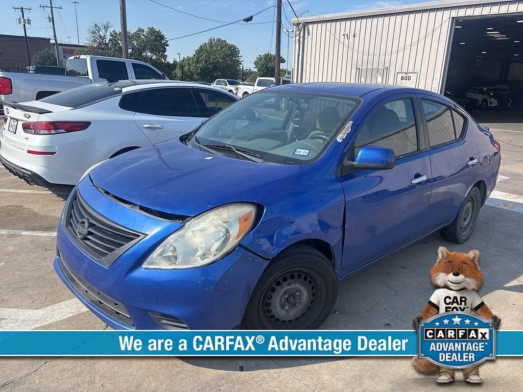 Nissan Versa