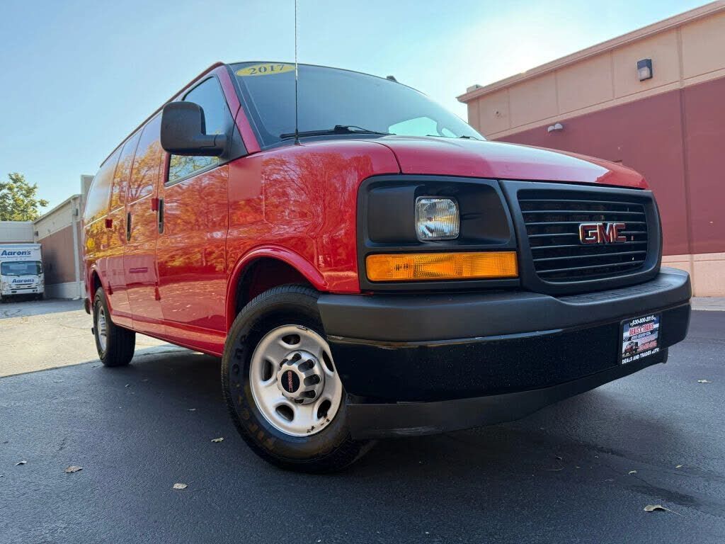 GMC Savana