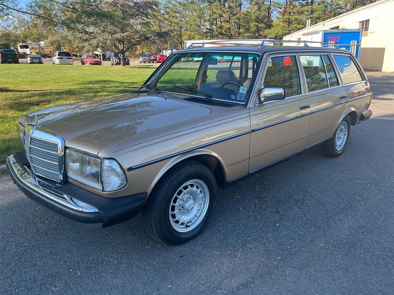 1983 MERCEDES-BENZ 300