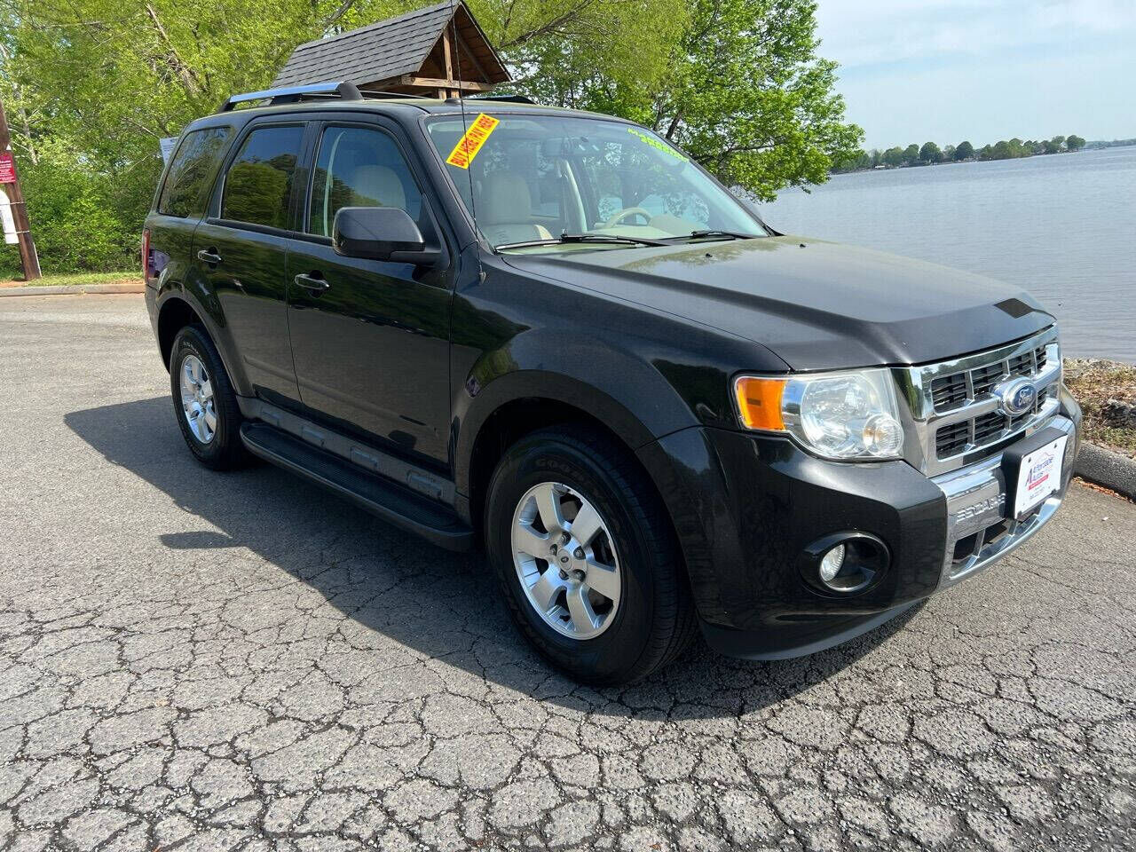 2011 FORD Escape