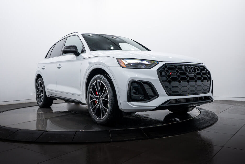 2024 AUDI SQ5
