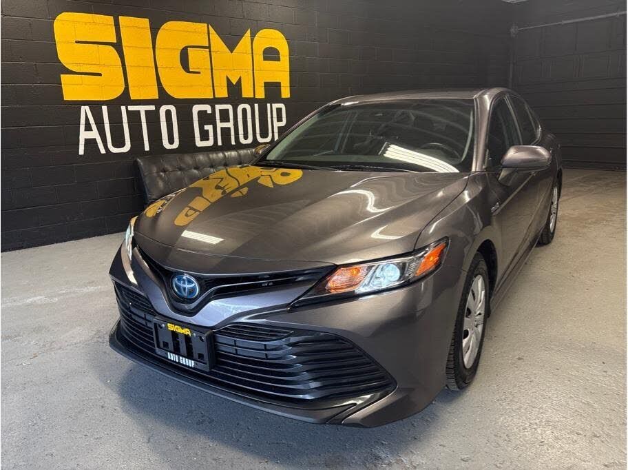 2020 TOYOTA Camry