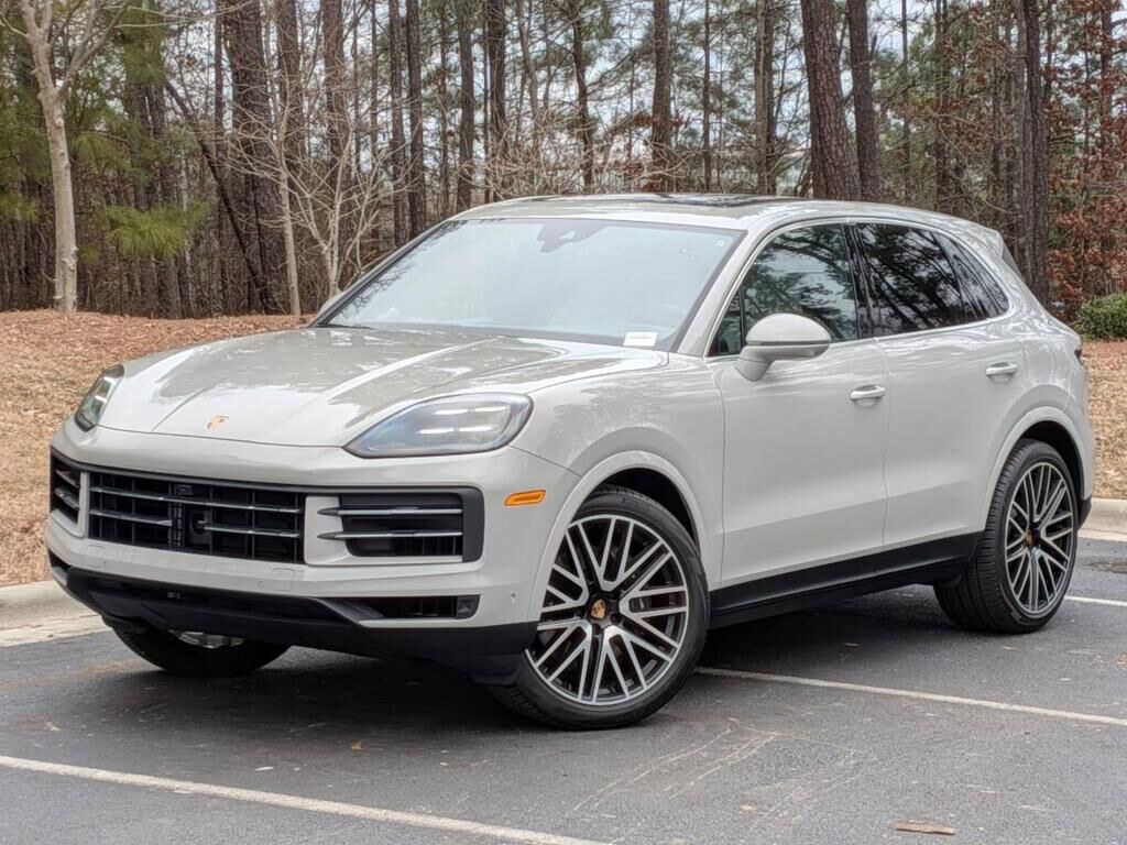 2025 PORSCHE Cayenne