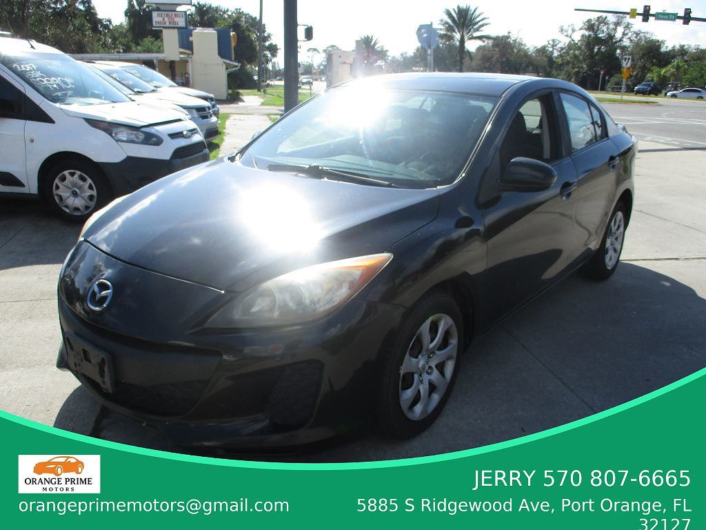 2013 MAZDA Mazda3