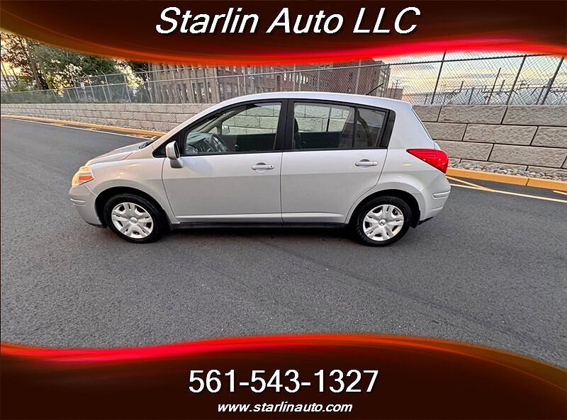 2010 NISSAN Versa