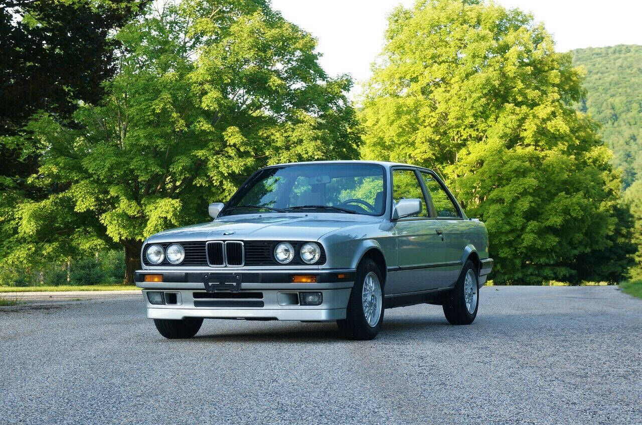 BMW 318iS