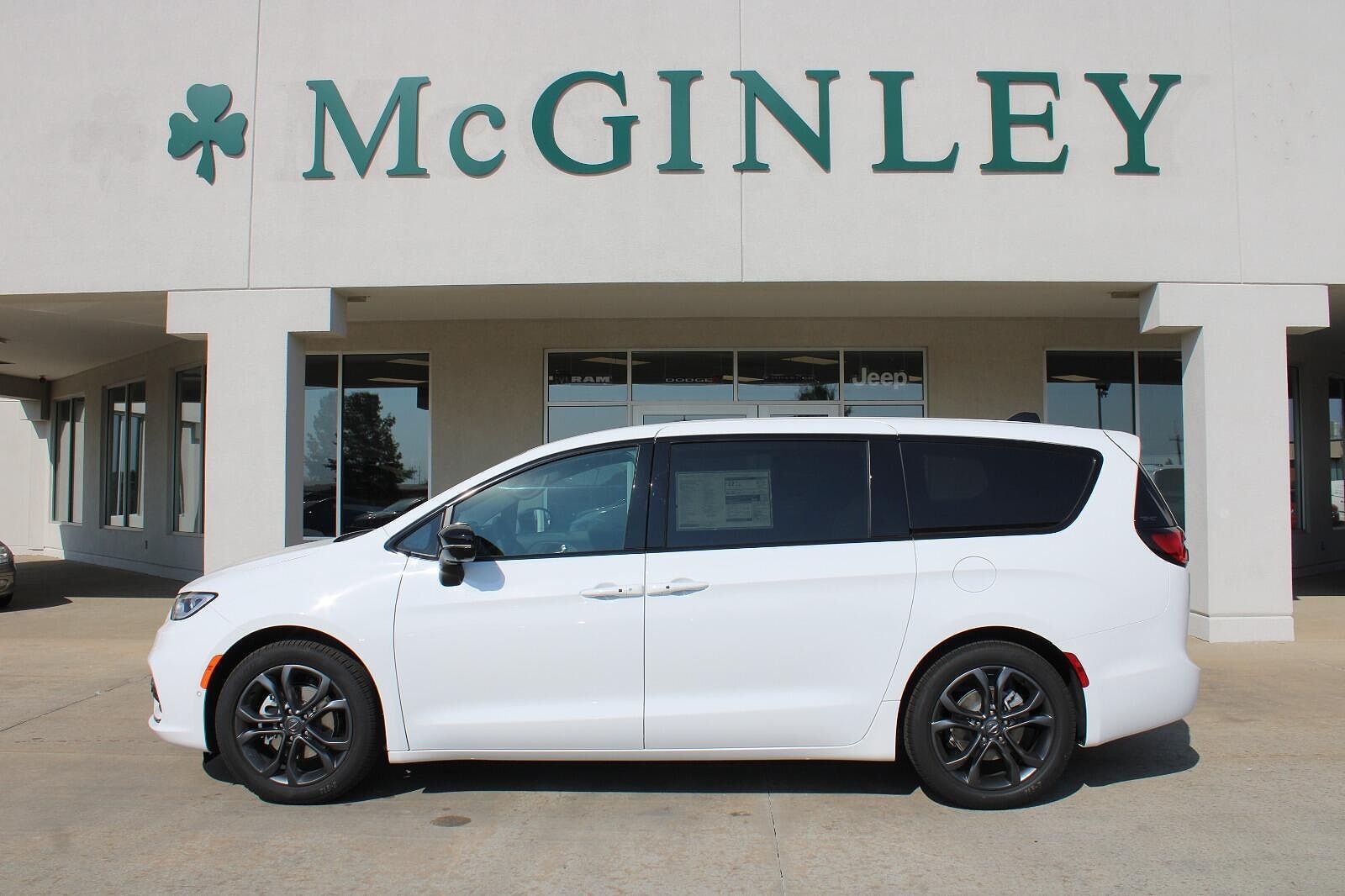 2026 CHRYSLER Pacifica