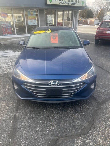 2019 HYUNDAI Elantra