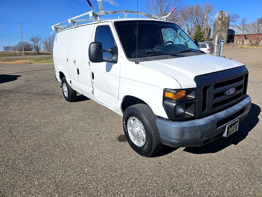 2013 FORD E-350
