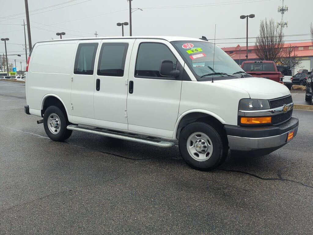 2024 CHEVROLET Express