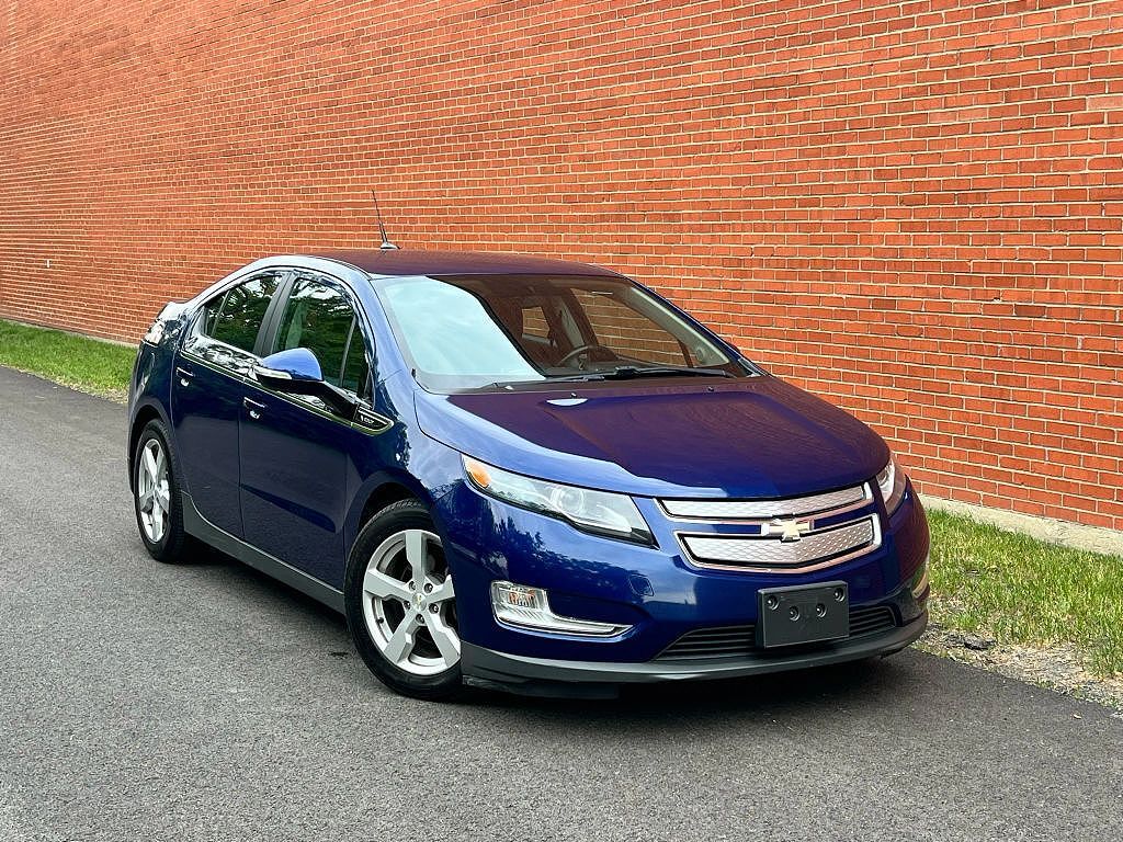 2013 CHEVROLET Volt