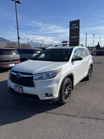 2015 TOYOTA Highlander
