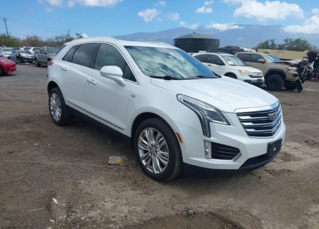 2017 CADILLAC XT5