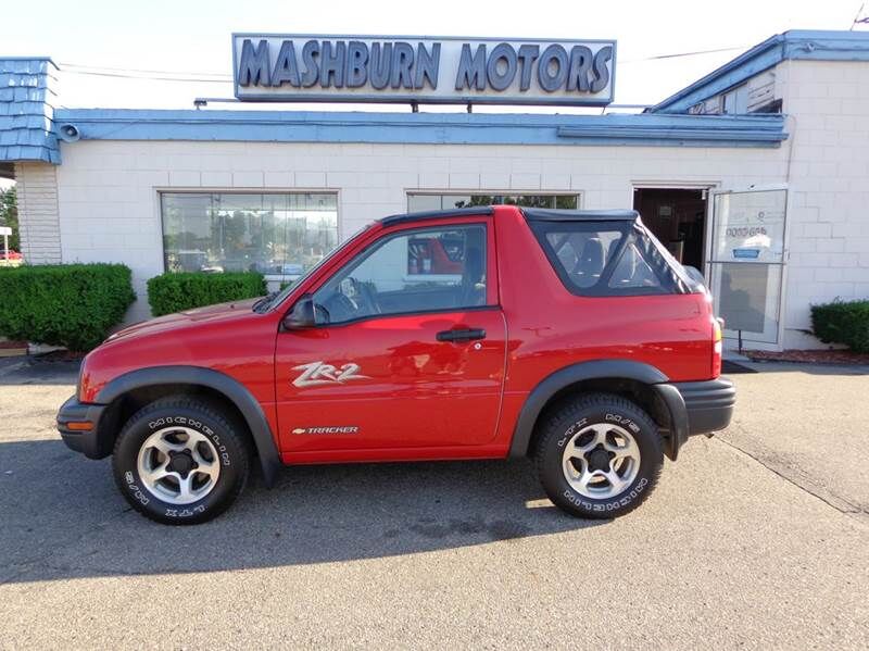2003 CHEVROLET Tracker