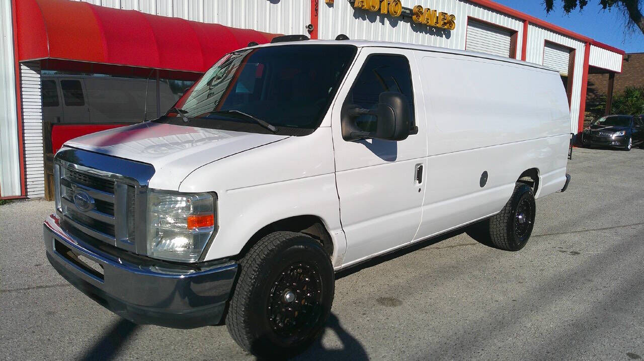 2011 FORD E-250