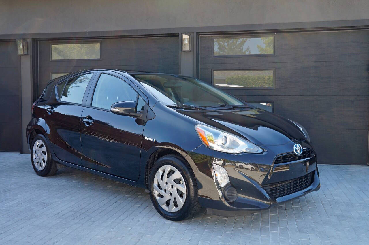 2015 TOYOTA Prius