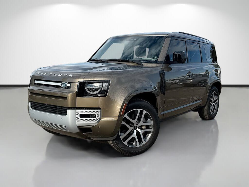 2022 LAND ROVER Defender