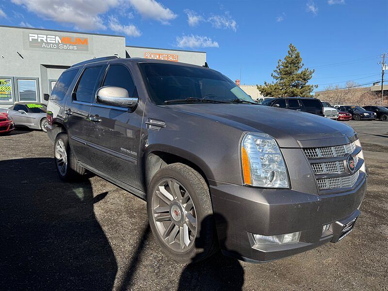 2014 CADILLAC Escalade