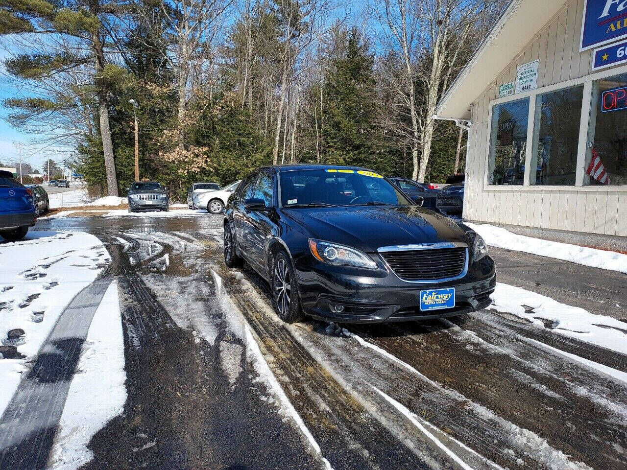 2014 CHRYSLER 200