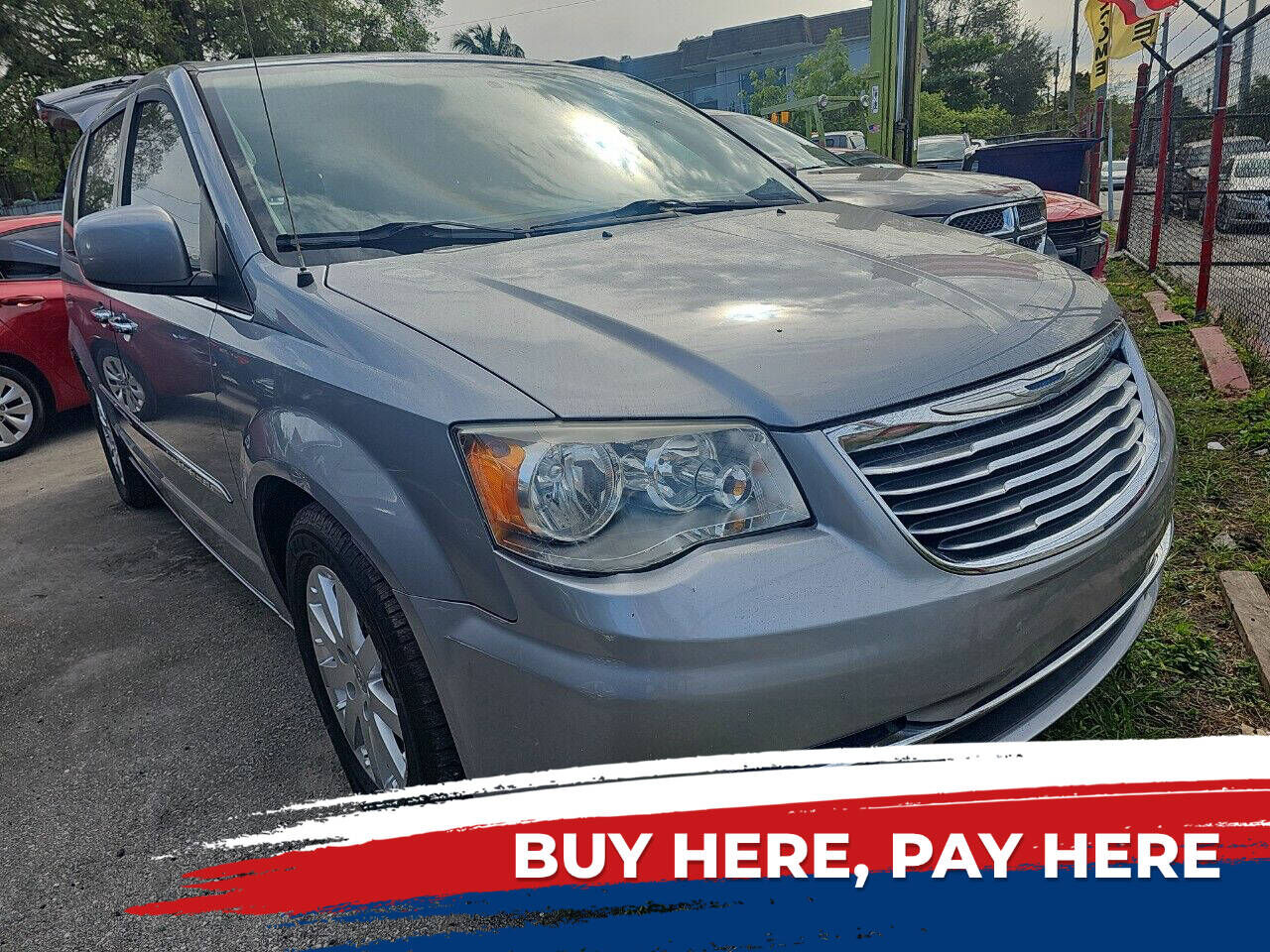 2015 CHRYSLER Town and Country