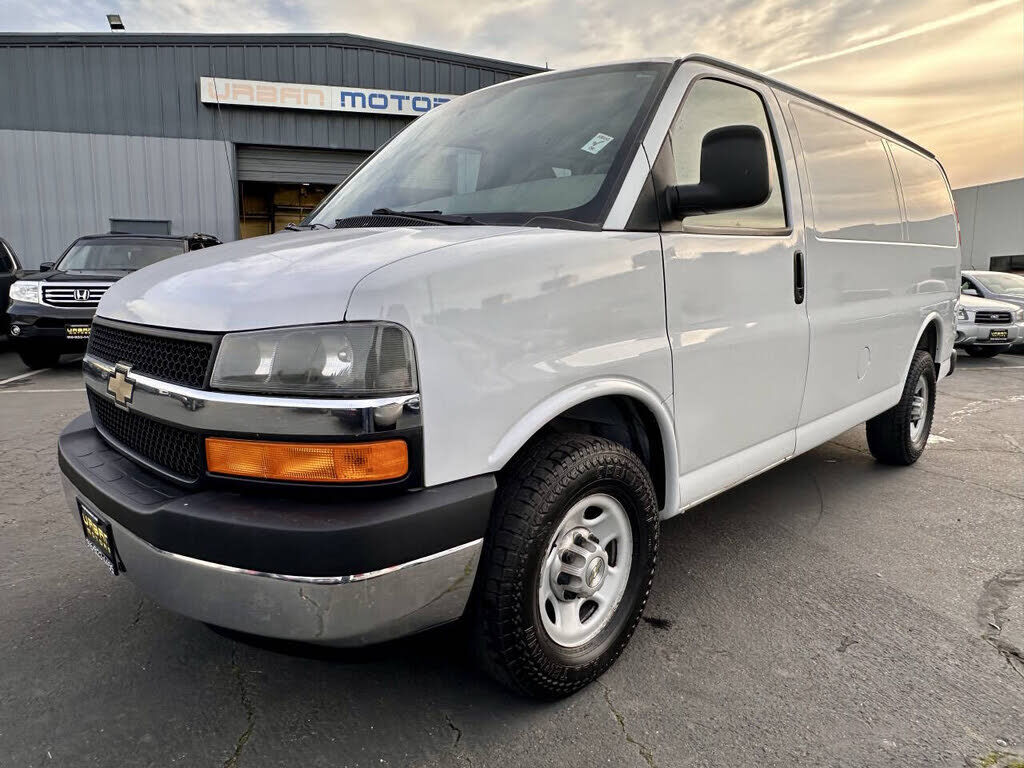 2012 CHEVROLET Express
