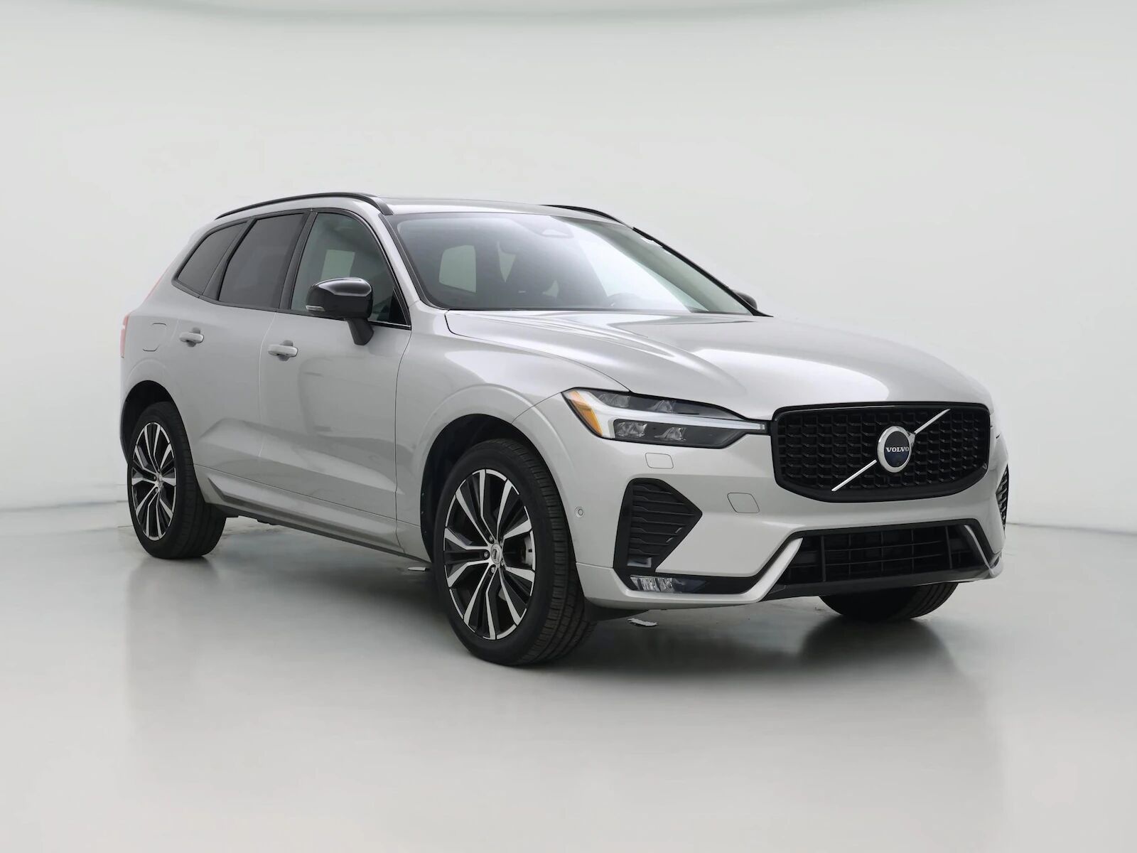 2023 VOLVO XC60