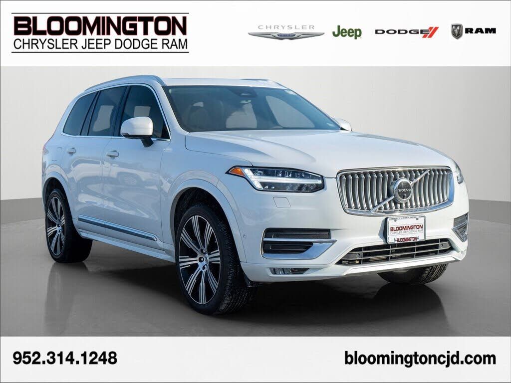 2023 VOLVO XC90