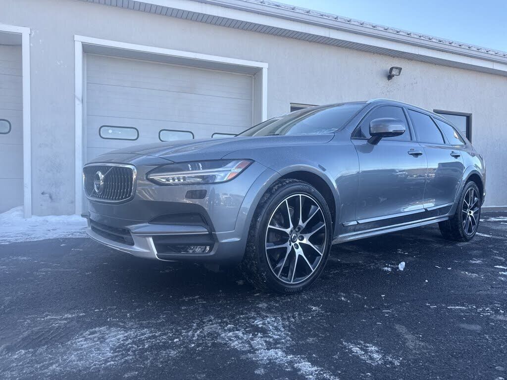 2020 VOLVO V90CC