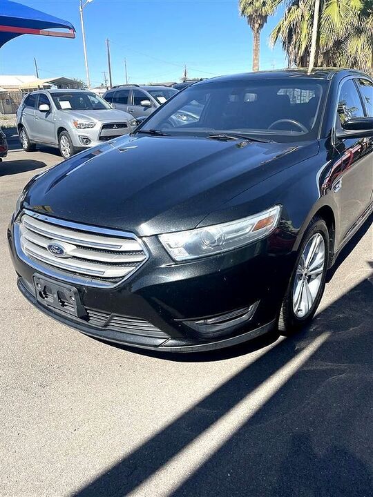 2013 FORD Taurus