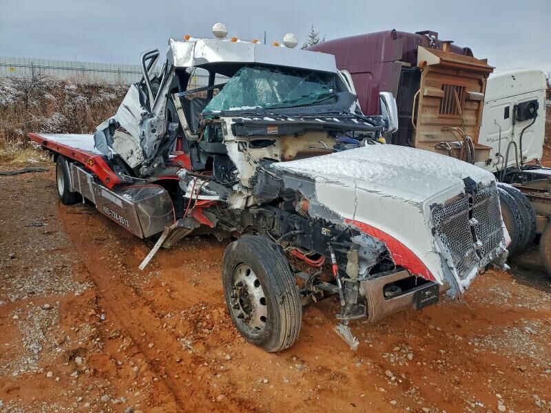 2024 KENWORTH T280
