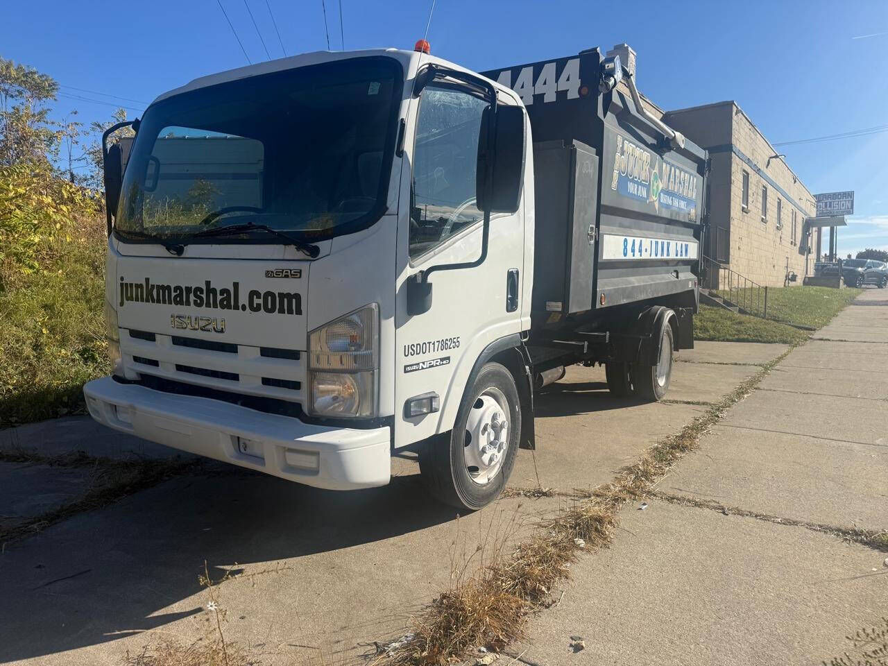 Isuzu NPR/NPR-HD