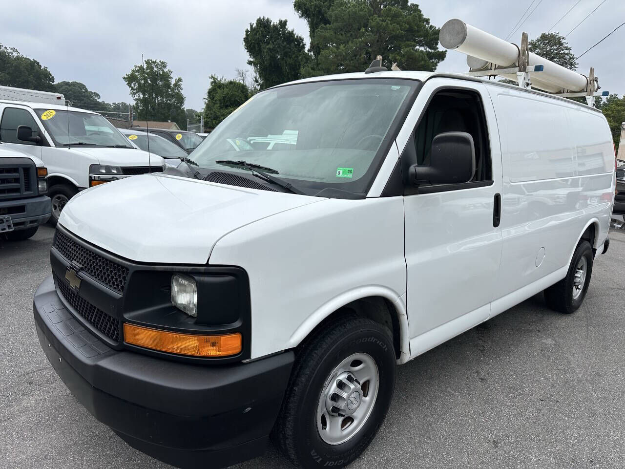 2017 CHEVROLET Express