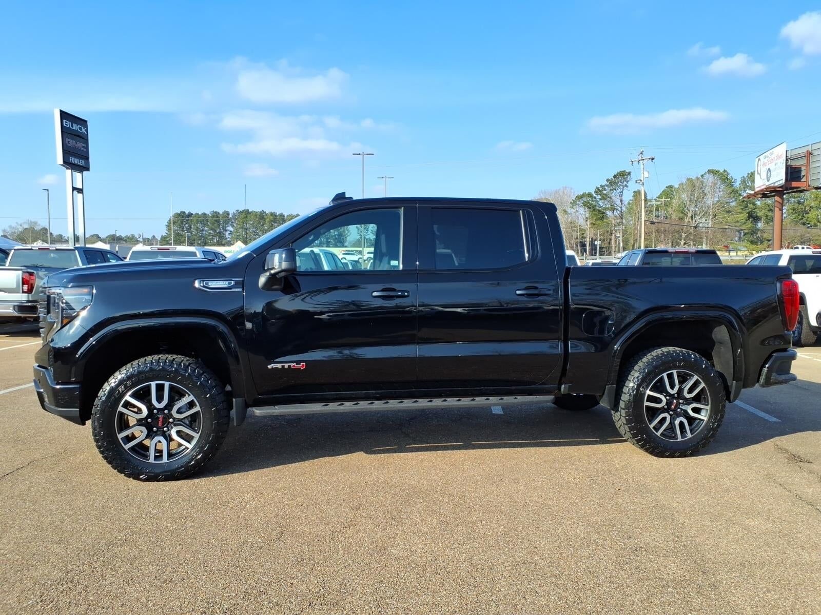 2024 GMC Sierra