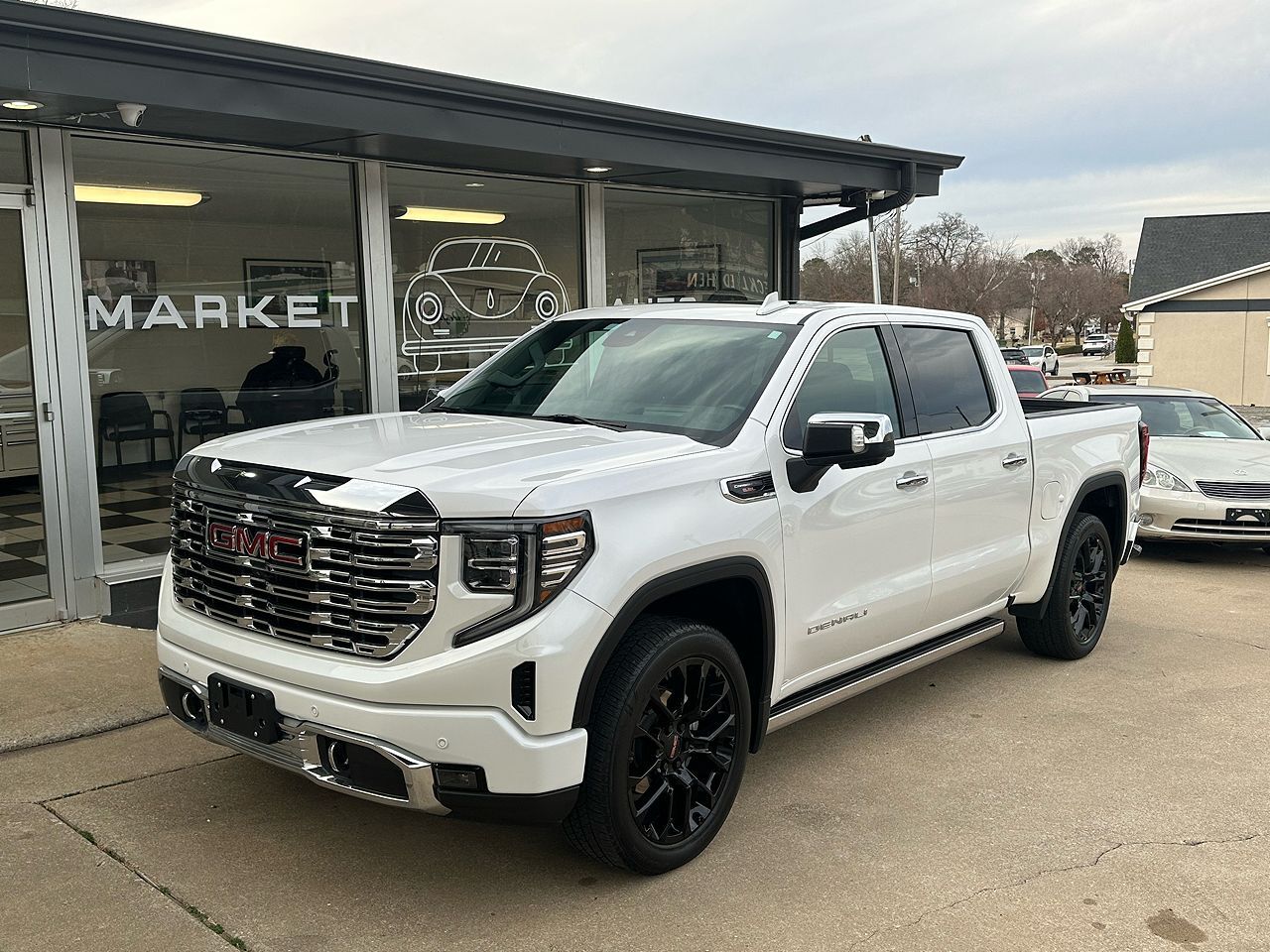 2023 GMC Sierra