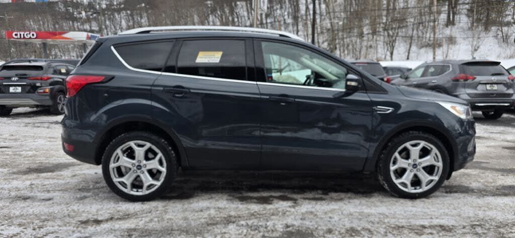 2019 FORD Escape