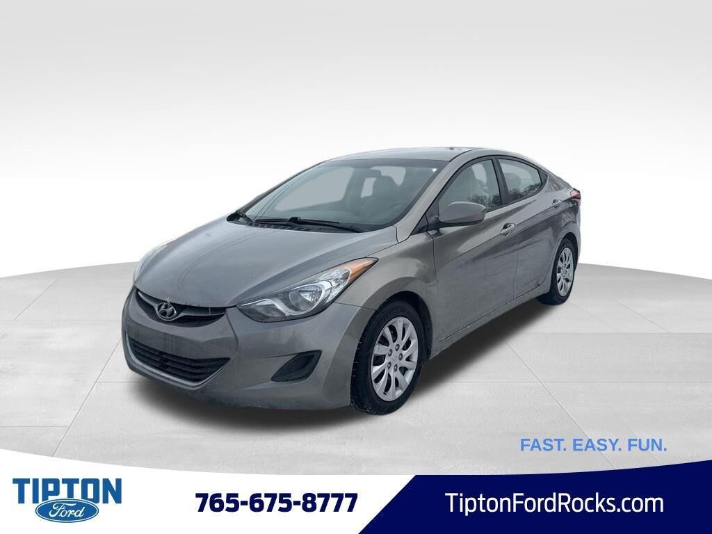 2013 HYUNDAI Elantra