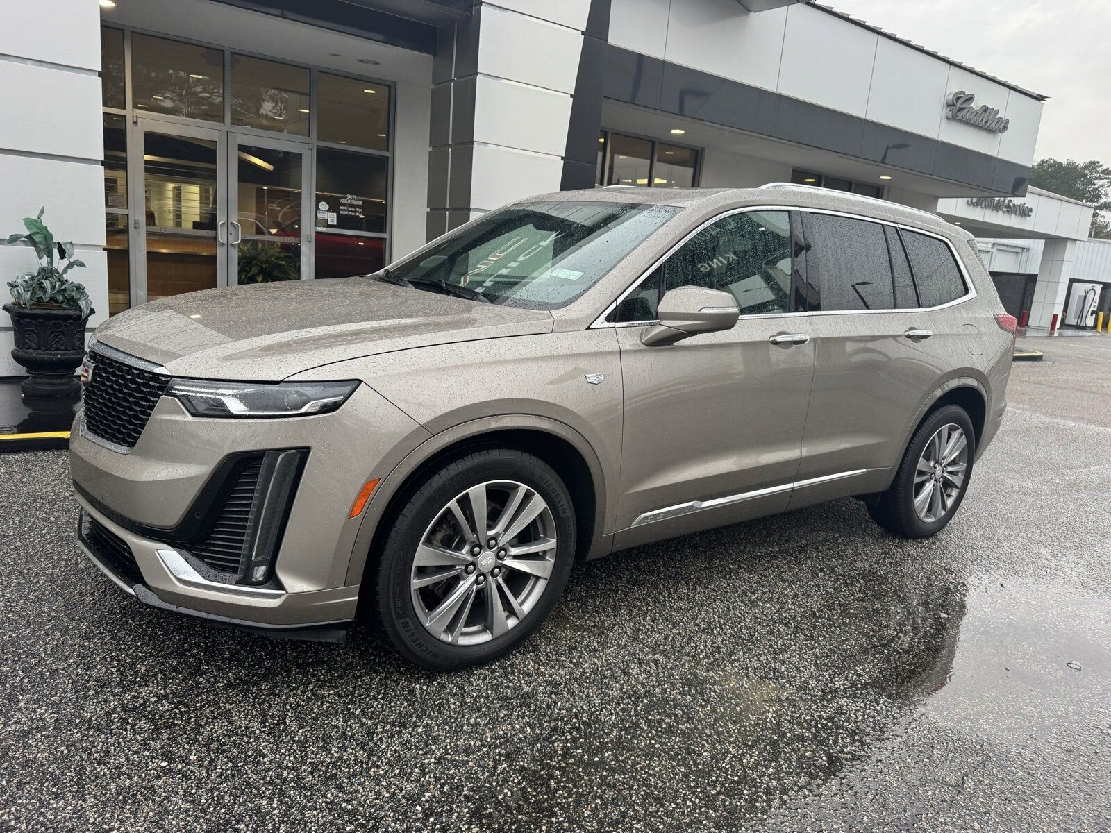 2023 CADILLAC XT6