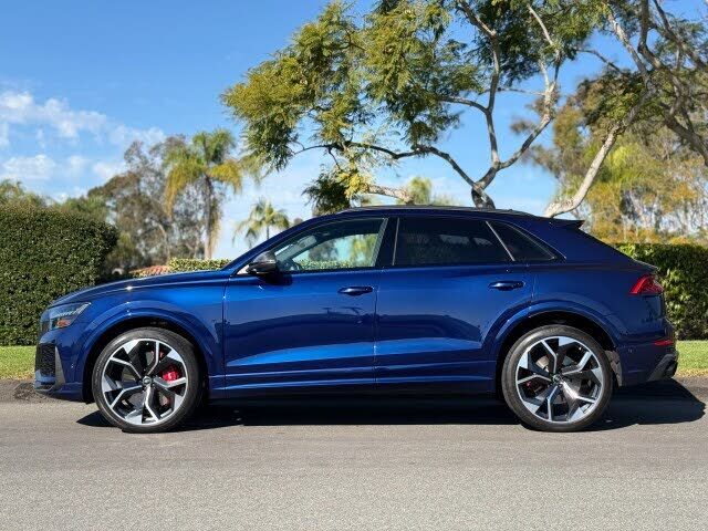 2024 Audi RS Q8