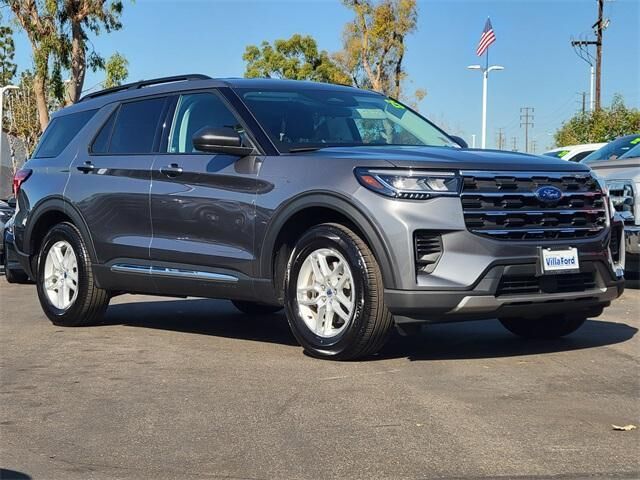 2025 FORD Explorer
