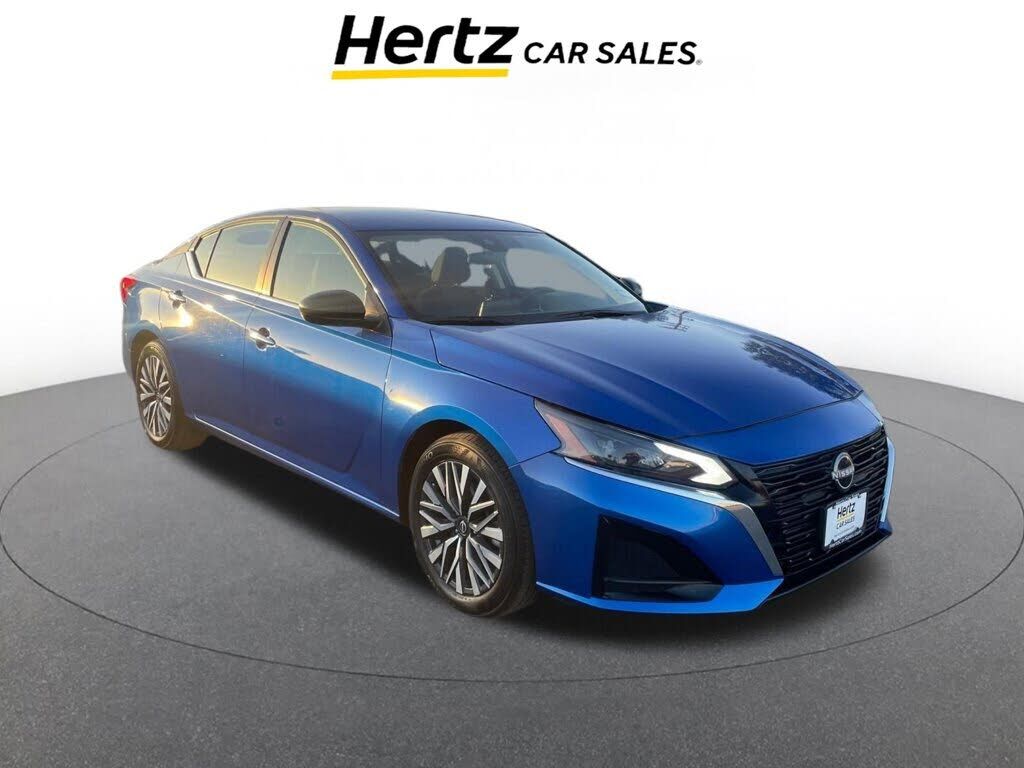 2025 Nissan Altima