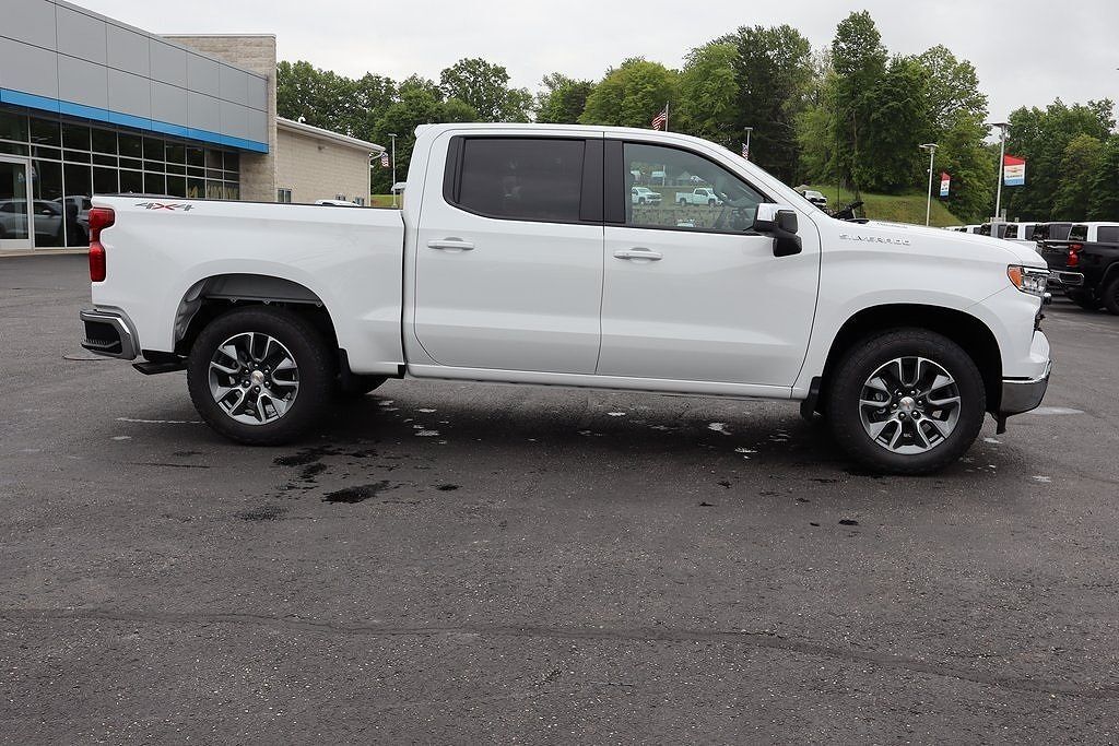 2025 CHEVROLET Silverado