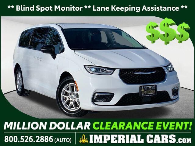 2024 CHRYSLER Pacifica