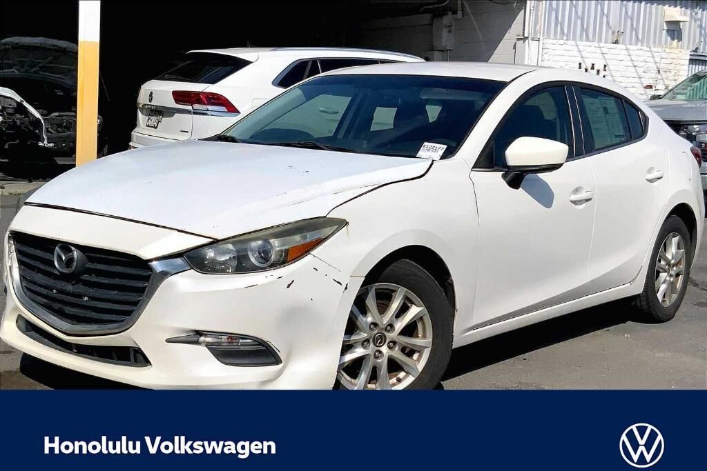 2017 MAZDA Mazda3