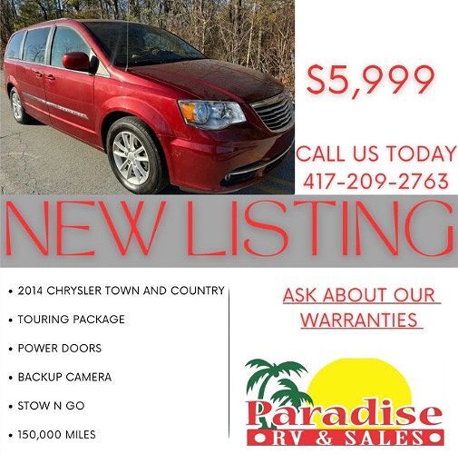 2014 CHRYSLER Town and Country