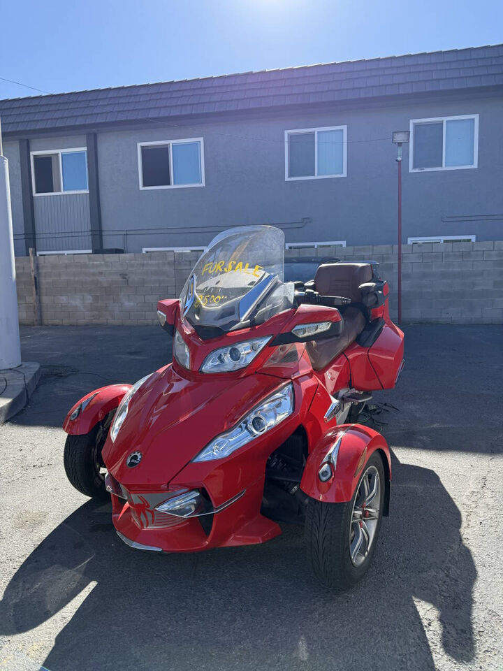 2012 CAN-AM Spyder