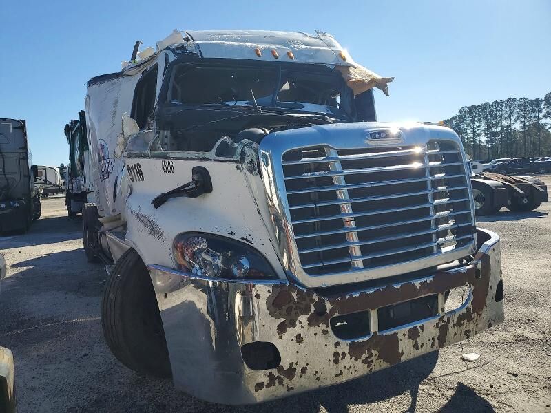 2016 FREIGHTLINER Cascadia